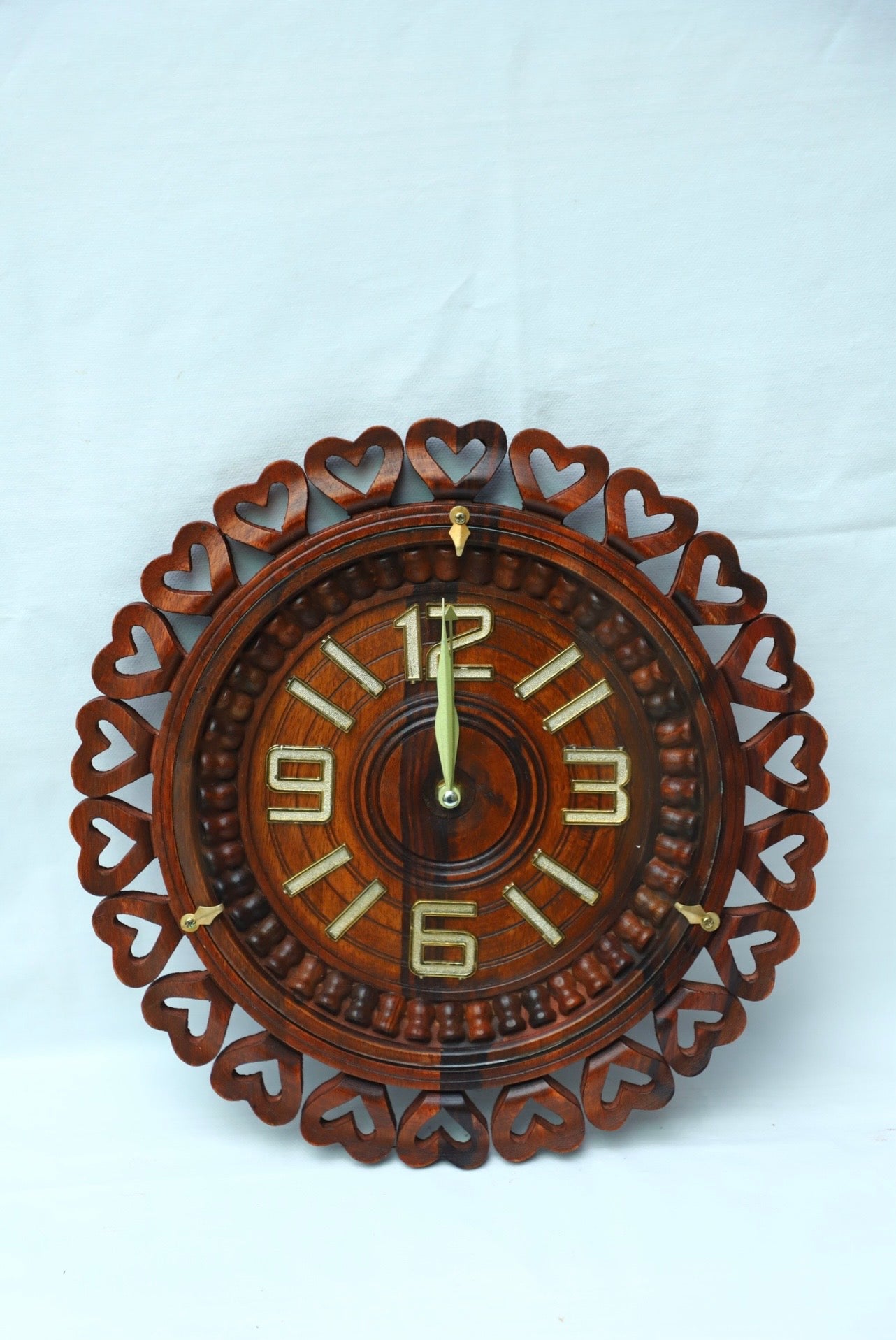 Artisan Heart Border Polished Wood Wall Clock (16-inch)